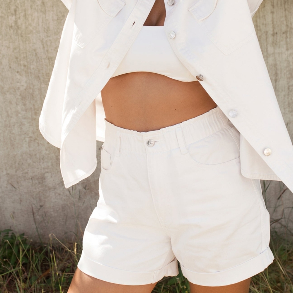 NWT Yoga Jeans White Denim Paper Bag Shorts
